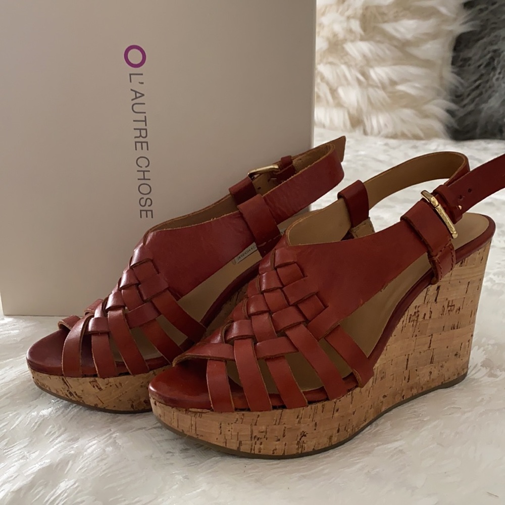 L’AUTRE CHOSE MAHOGANY LEATHER WEDGES SZ 39 ITALY